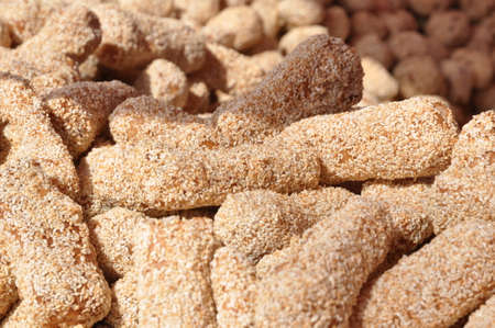 This is China's shaanxi province famous snacks - smartweed sugar flowers.