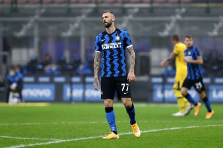 Turin, Italy. 31th November 2020. Marcelo Brozovic of FC Internazionale during the Serie A match between FC Internazionale and Parma Calcio.のeditorial素材