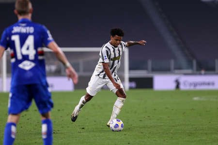 Turin, Italy. 20th september 2020. Italian Serie A. Weston McKennie of Juventus FC in action during the Serie A match between Juventus Fc and Uc Sampdoria.のeditorial素材