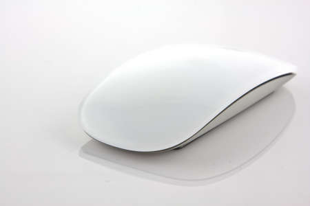 white wireless computer mouse の写真素材