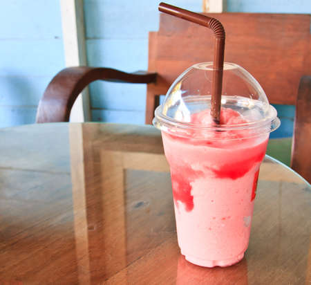Fruit Smoothie - Fresh Berries with Yogurt の写真素材