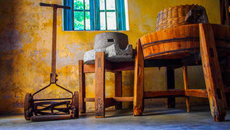 traditional tools