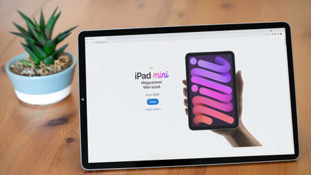 Cupertino, California, USA - September 2021: Illustrative Editorial of Apple iPad mini 2021 website homepage. Apple iPad Mini is visible on a digital screen close-upのeditorial素材