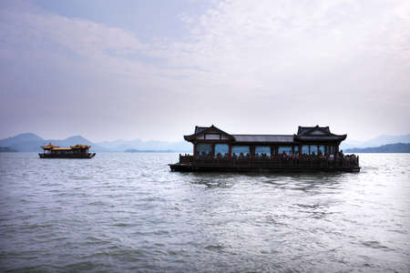 Hangzhou West Lakeのeditorial素材