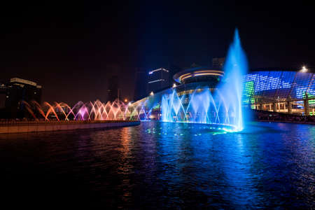 Hangzhou qianjiang new town fountainのeditorial素材