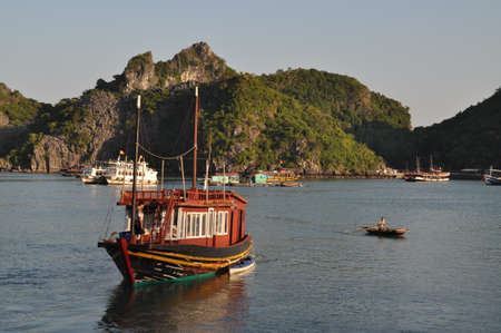 Ha Long Bay, Vietnamのeditorial素材