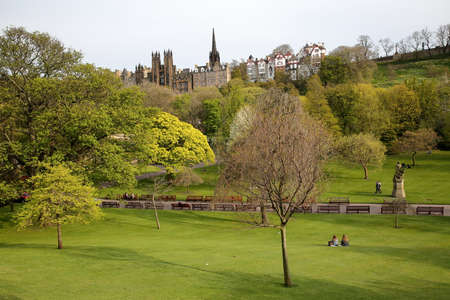 EDINBURGH, SCOTLAND-MAY 6, 2016: Spring colors of Princes Street Gardens with the Assembly Hall in the backgroundのeditorial素材