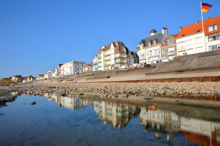 WIMEREUX, FRANCE - AUGUST 29, 2016: Reflections of the sea front in Cote d'Opale, Pas-de-Calaisのeditorial素材