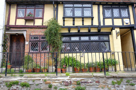 HASTINGS, UK - JULY 22, 2017: 16th century timbered framed and medieval houses in Hastings Old Townのeditorial素材