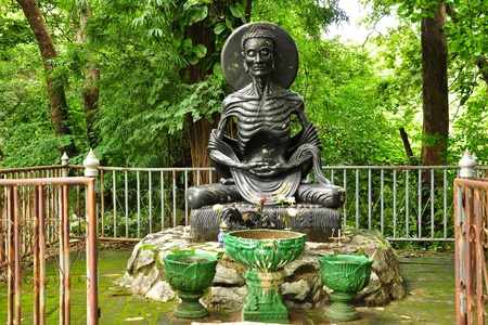 Image of Buddha statue of starving symbol の写真素材