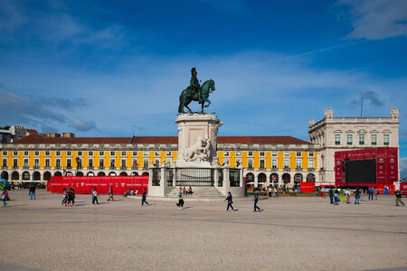 Statue of King Jose I on the Commerce Square (Praca do Comercio) in Lisbon, Portugal. The Square was destoryed by the 1755 Earthquake and then it was reconstructedのeditorial素材