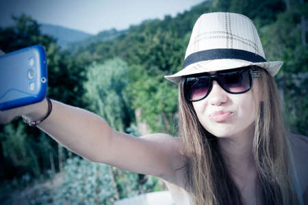 young becoming a selfie, lifestyles