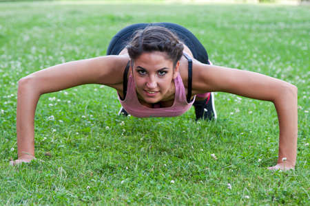 woman doing pushups