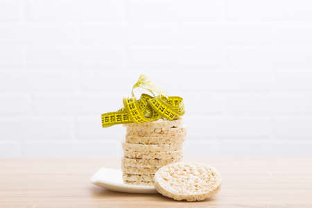 corn cakes and tape measure, diet and weight