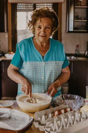 preparing cakes and pastries at homeの写真素材