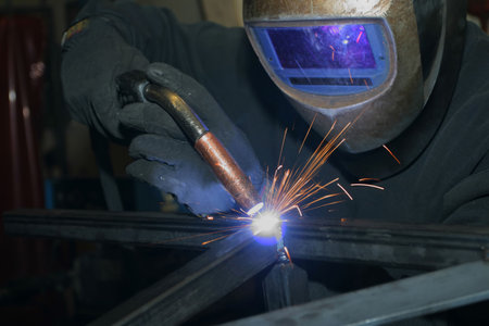 welder at work 2
