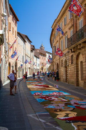 CITY OF PIEVE,ITALY 24 APRIL 2020 : CITY OF PIEVE AND FLOWERINGのeditorial素材