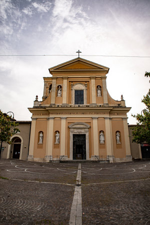 Terni, Italia, 13 maggio 2020:CHURCH OF SAN VELENTINO IN A CLOUDY DAYのeditorial素材