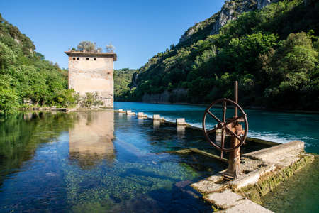 mole of the country of blue water stifone