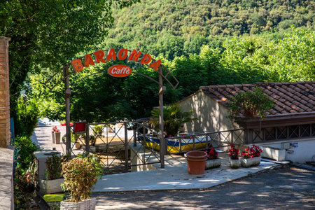 piediluco, italia 25 maggio 2020:disco in the town of piediluco in the centerのeditorial素材