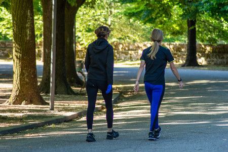 terni,italy june 01 2020 :women who exercise in the park in the morningのeditorial素材