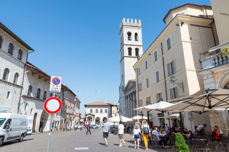 assisi,italy july 11 2020 :square of common of assisi in the center of the townのeditorial素材