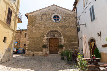 Internal church of the town of Bevagnaの写真素材