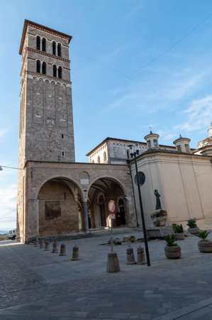 rieti, italy october 02 2020: court of the city of rieti outside the historic centerのeditorial素材