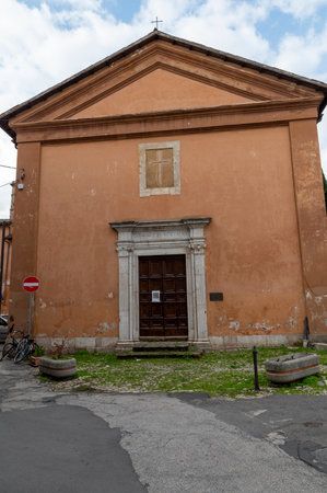 rieti, italy october 02 2020: church of san rufo in the center of the city of rietiのeditorial素材