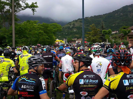 terni, italy august 10 2019: off road mtb bicycle race with competitive teamのeditorial素材