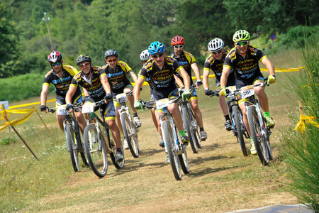 terni, italy august 10 2019: off road mtb bicycle race with competitive teamのeditorial素材