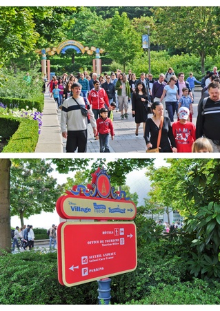 Disneyland Paris, August, 14, 2010 - crowd at gate of  Disneyland Resort Paris  のeditorial素材