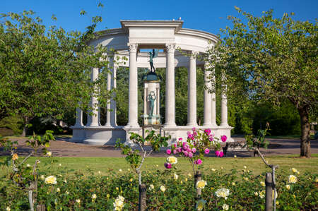 The Welsh National War Memorial in Alexandra Gardens, Cathays Park, Cardiff, Wales, UKのeditorial素材