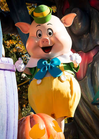 10/30/2015: - France, Paris Eurodisney Park, masks parade inside the park.のeditorial素材