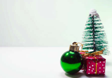 White Christmas tree and light bulb backgroundの写真素材