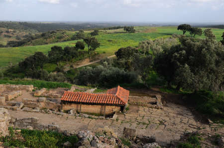 Road of the Roman city of  MIROBRIGA  (1st -4 th AD) SANTIAGO DO CACEM  Alentejo Region  PORTUGAL.のeditorial素材