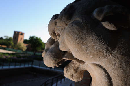  Chimera . Renaissance (  Plateresque )  " Weapons Court - ARCHBISHOPS PALACE  "  belonging to the ANTIQUARIUM - Wall of  ALCALA DE HENARES ( 13 th ). Community of Madrid .SPAIN のeditorial素材