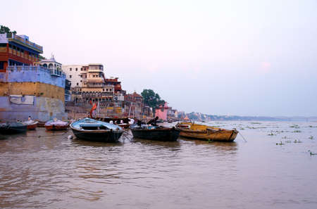 View of varanasi from ganges river, Uttar Pradesh, India.
のeditorial素材