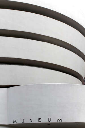 NEW YORK - SEPTEMBER 01: The Solomon R. Guggenheim Museum of modern and contemporary art, located on Manhattan, on September 01, 2013, in New York City, USA. Designed by Frank Lloyd Wright, is one of the 20th centuryのeditorial素材