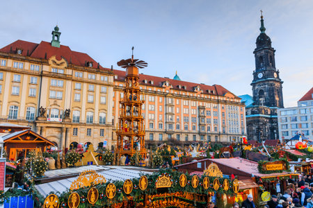 Dresden, Germany - 16 December, 2016: People visit Christmas Market Striezelmarkt in Dresden, Germany.のeditorial素材