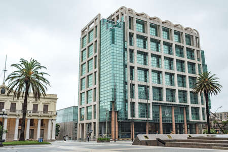Montevideo / Uruguay, Dec 29, 2018: exterior view of the Executive Tower, the official workplace of the Uruguayan President, located in front of the Plaza Independencia, Independence square.のeditorial素材