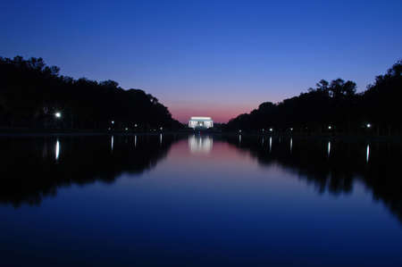 Lincoln Monument at sunsetの写真素材