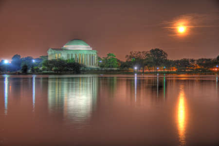 Moon-rise over the Jefferson Memorial HDR, Washington DCのeditorial素材