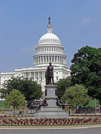 Washington State Capitol in Washington D.C. with statue of James C. Carfield surroundes by flowersのeditorial素材