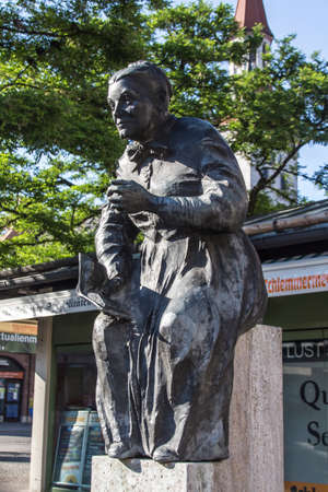 Statue at the Viktualienmarkt in Munich, a typical farmer's marketのeditorial素材
