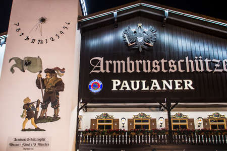 Nightshot of the Armbrustschuetzenzelt on Theresienwiese during Oktoberfestのeditorial素材