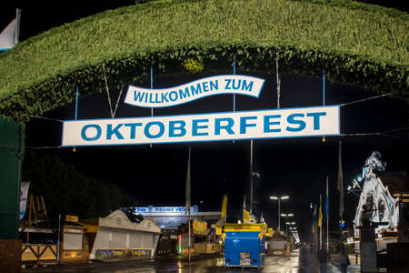 Nightshot of the main entrance gate to the Oktoberfest at Theresienwiese in Munichのeditorial素材