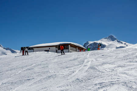 Ski region of the Hintertuxer Glacier (Tuxer Ferner) with a beautiful landscape and steep ski slopes in Tyrol, Austriaのeditorial素材