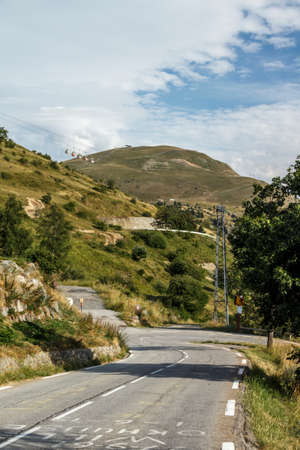 L'Alpe d'Huez, France - August 19, 2019: Ascent of the famous climb to L'Alpe d'Huez and itinerary of the Tour de Franceのeditorial素材