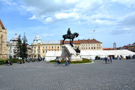 Statue of Matei Corvin, in the central square of Cluj-Napoca, Transylvaniaのeditorial素材